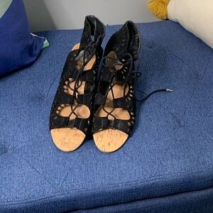 Women’s DV lace up sandals. Size 10, black wedges with silver toggles.